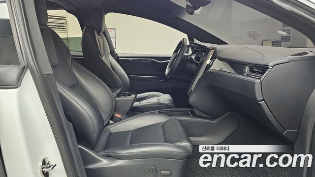 Tesla Model X Long Range 2020 — фото 11