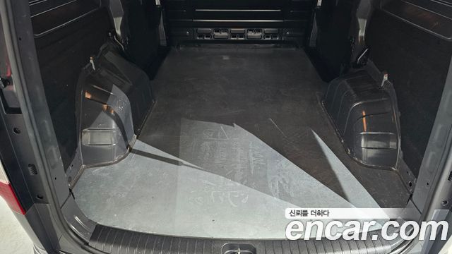 Hyundai Staria L3.5 Cargo 3-Seater Modern 2026 — фото 27
