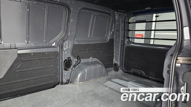 Hyundai Staria L3.5 Cargo 3-Seater Modern 2026 — фото 31