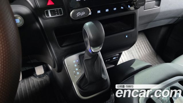 Hyundai Staria L3.5 Tourer 9-Seater Modern 2024 — фото 9