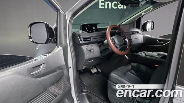 Hyundai Staria L3.5 Tourer 9-Seater Modern 2024 — фото 10