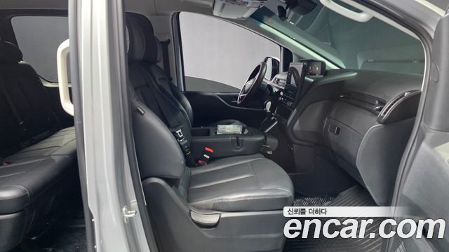 Hyundai Staria L3.5 Tourer 9-Seater Modern 2024 — фото 11