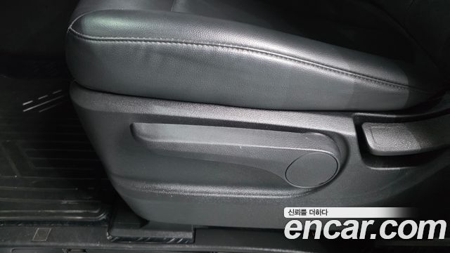 Hyundai Staria L3.5 Tourer 9-Seater Modern 2024 — фото 19