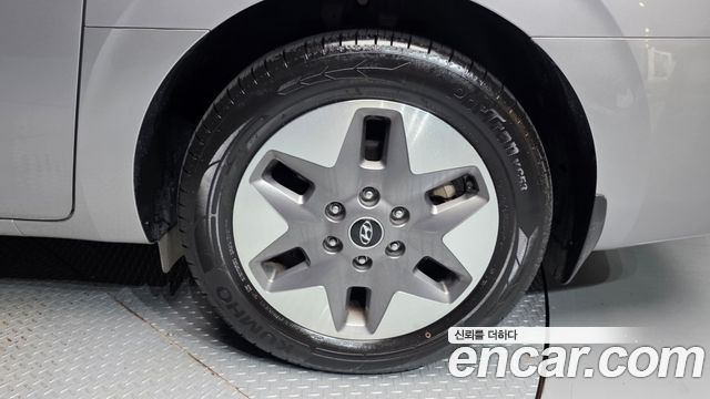Hyundai Staria L3.5 Tourer 9-Seater Modern 2024 — фото 21