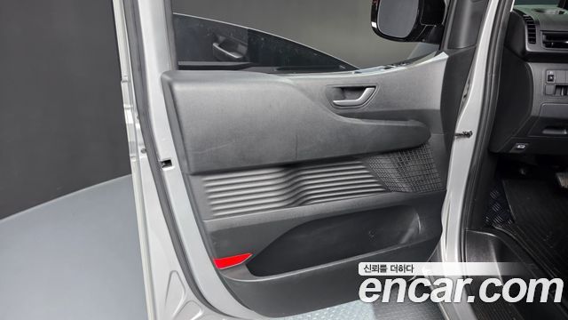Hyundai Staria L3.5 Tourer 9-Seater Modern 2024 — фото 24