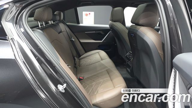 BMW 5 Series (G60) 520i M Sport 2025 — фото 12