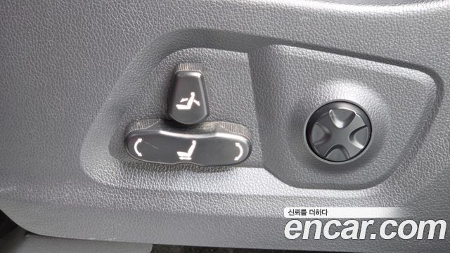 KG Mobility (SsangYong) Rexton Sports Diesel 2.2 4WD Prestige 2019 — фото 17