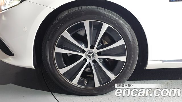 Mercedes-Benz E-Class (W213) E300e Exclusive 2019 — фото 5