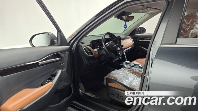 Kia Seltos Gasoline 2.0 2WD Signature 2023 — фото 10