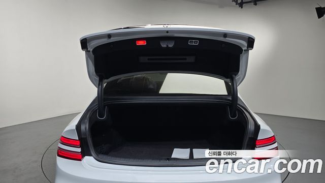 Genesis G80 (RG3) Gasoline 2.5 Turbo AWD 2025 — фото 20