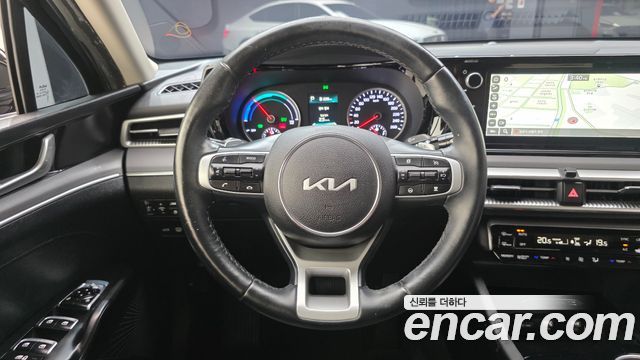 Kia K5 Hybrid (III) Prestige 2023 — фото 16
