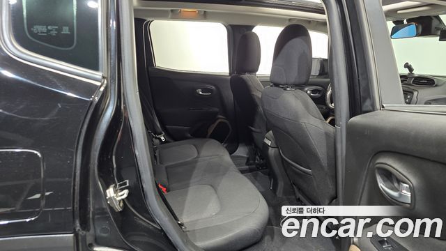Jeep Renegade 2.0 Diesel Longitude AWD 2016 — фото 11