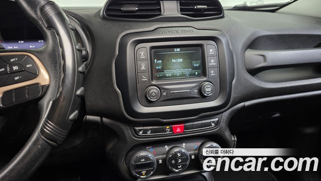 Jeep Renegade 2.0 Diesel Longitude AWD 2016 — фото 14