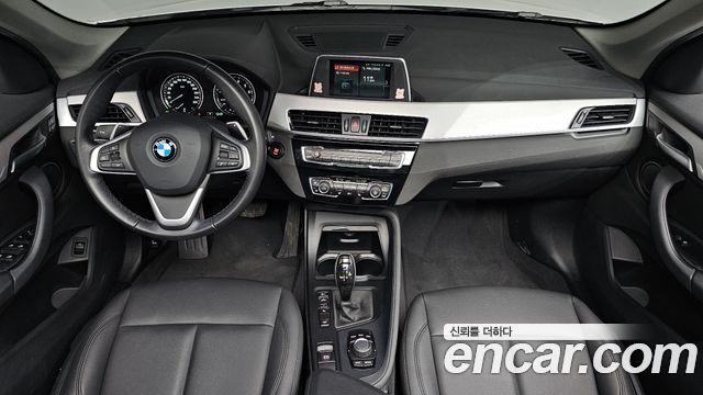 BMW X1 (F48) xDrive 20i Advantage 2020 — фото 7