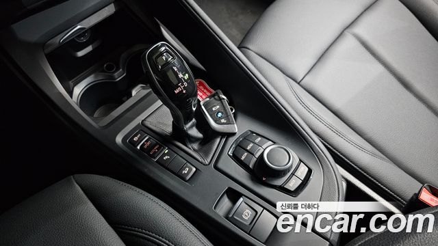 BMW X1 (F48) xDrive 20i Advantage 2020 — фото 9