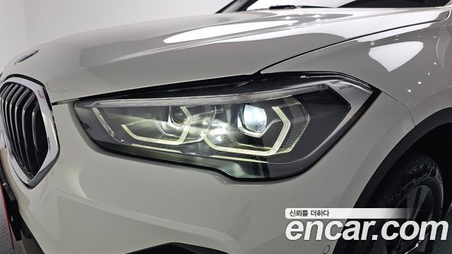 BMW X1 (F48) xDrive 20i Advantage 2020 — фото 22