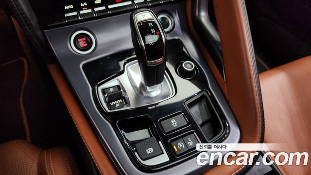 Jaguar F-TYPE P300 Coupe X152 2019 — фото 9