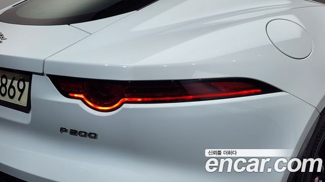 Jaguar F-TYPE P300 Coupe X152 2019 — фото 23