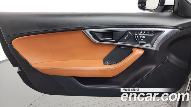 Jaguar F-TYPE P300 Coupe X152 2019 — фото 24