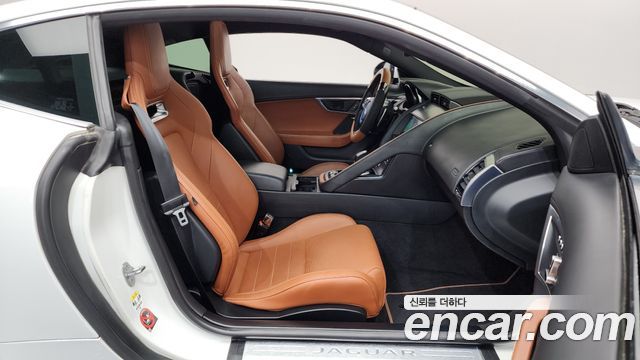Jaguar F-TYPE P300 Coupe X152 2019 — фото 26