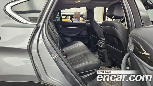 BMW X6 (F16) xDrive 30d 2015 — фото 12