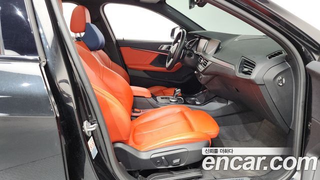 BMW 1 Series (F40) 120i M Sports 2022 — фото 26