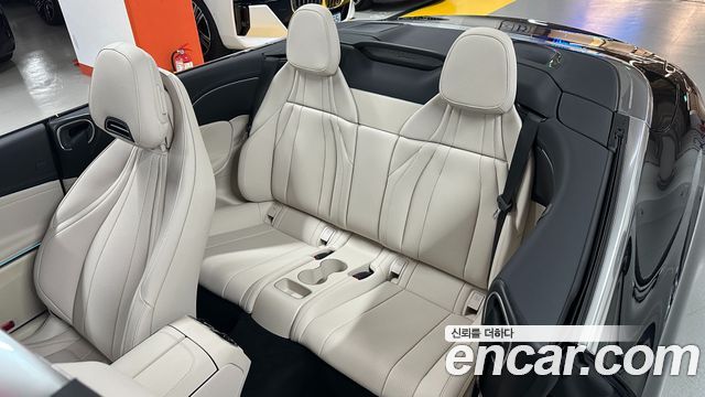 Mercedes-Benz CLE-Class (C236) CLE200 Cabriolet 2025 — фото 10