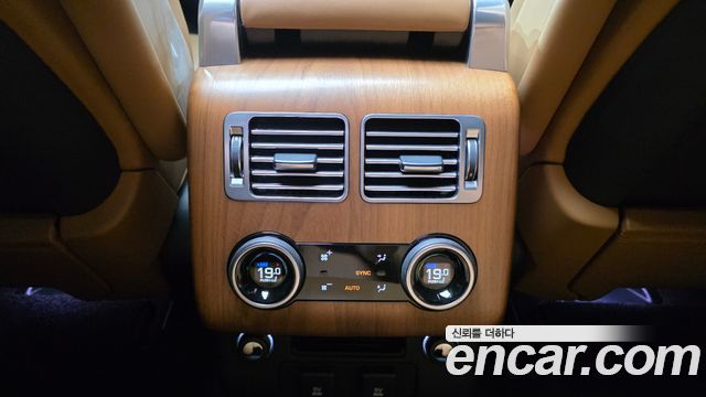 Land Rover Range Rover (IV) 5.0 SC AB 2020 — фото 21