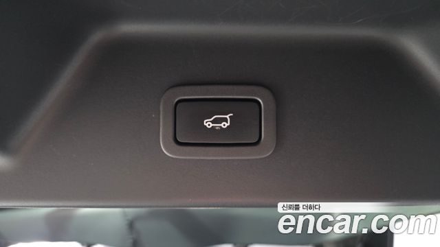 Land Rover Range Rover (IV) 5.0 SC AB 2020 — фото 24