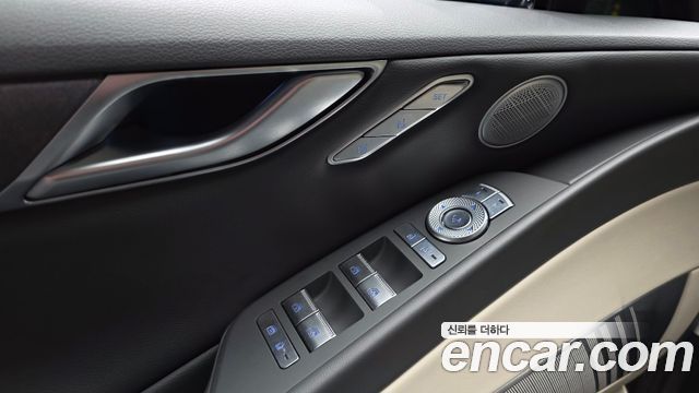 Genesis G80 (RG3) Gasoline 2.5 Turbo AWD 2022 — фото 32