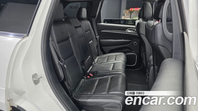 Jeep Grand Cherokee 3.6 Summit WK2 2019 — фото 12