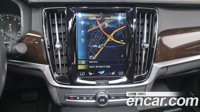 Volvo S90 T5 Momentum 2017 — фото 14
