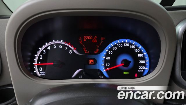 Nissan Cube 1.8 S Z12 2011 — фото 8