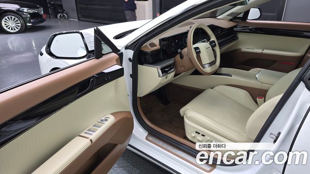 Hyundai Grandeur Hybrid (GN7) Calligraphy 2023 — фото 10