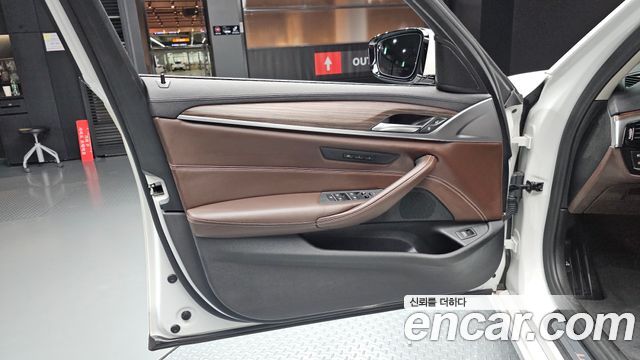 BMW 5 Series (G30) 520d Luxury Plus 2018 — фото 24