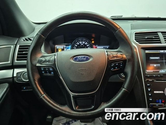 Ford Explorer 2.3 Limited 4WD 5th 2016 — фото 8