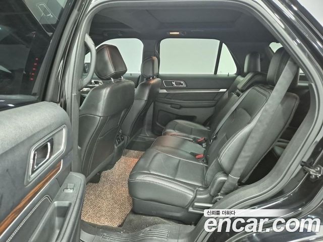 Ford Explorer 2.3 Limited 4WD 5th 2016 — фото 15