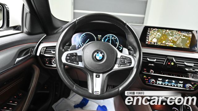 BMW 5 Series (G30) 520d M Sport Package Plus 2019 — фото 17