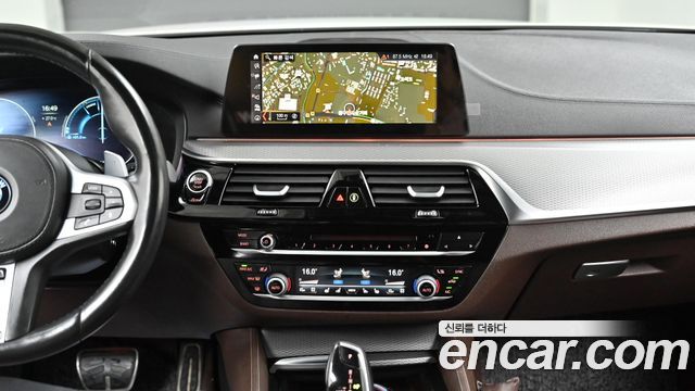 BMW 5 Series (G30) 520d M Sport Package Plus 2019 — фото 18