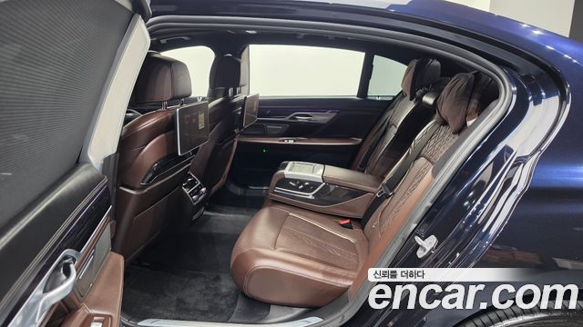 BMW 7 Series (G11) 730Ld xDrive M Sport 2019 — фото 11