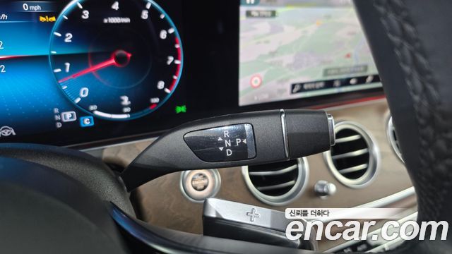 Mercedes-Benz E-Class (W213) E250 Exclusive 2022 — фото 9