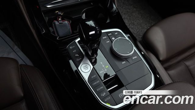 BMW X4 (G02) xDrive20i xLine 2023 — фото 9