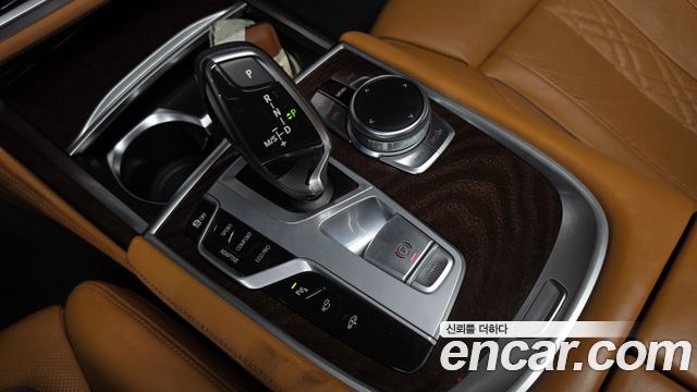 BMW 7 Series (G11) 740Li xDrive 2016 — фото 9