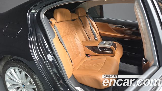 BMW 7 Series (G11) 740Li xDrive 2016 — фото 11