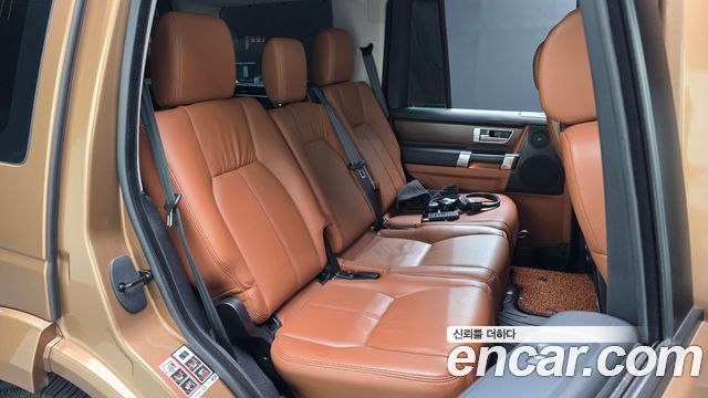 Land Rover Discovery 4 3.0 SDV6 Landmark Edition 2016 — фото 11