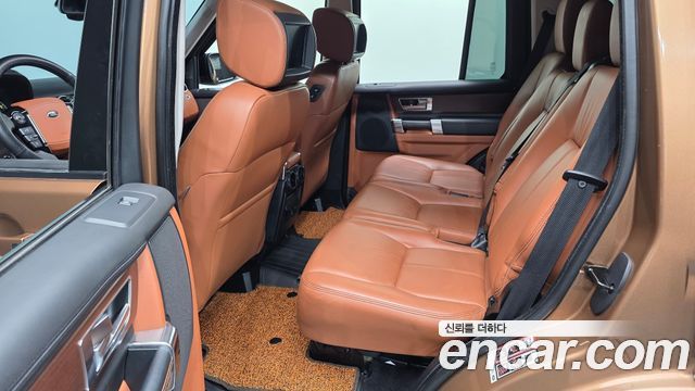 Land Rover Discovery 4 3.0 SDV6 Landmark Edition 2016 — фото 12
