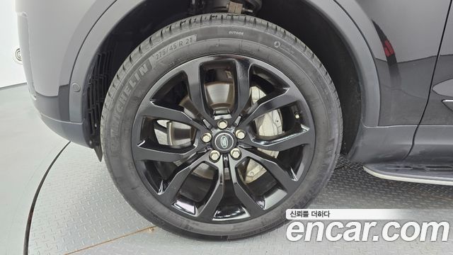 Land Rover Discovery 5 3.0 SD6 HSE Luxury 2019 — фото 5