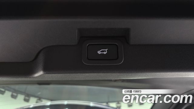 Land Rover Discovery 5 3.0 SD6 HSE Luxury 2019 — фото 19