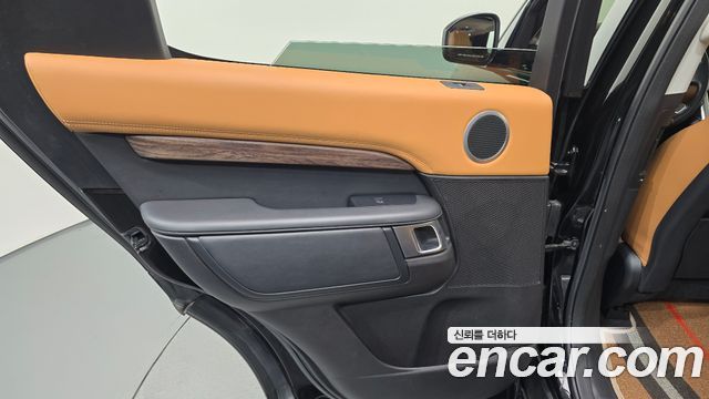 Land Rover Discovery 5 3.0 SD6 HSE Luxury 2019 — фото 25