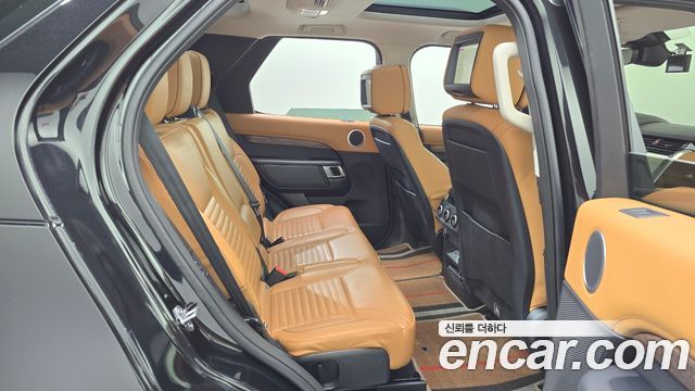 Land Rover Discovery 5 3.0 SD6 HSE Luxury 2019 — фото 30